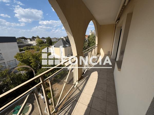 Location Appartement 2 pièces 45 m² - 158 RUE DU GENERAL BUAT Nantes 44000