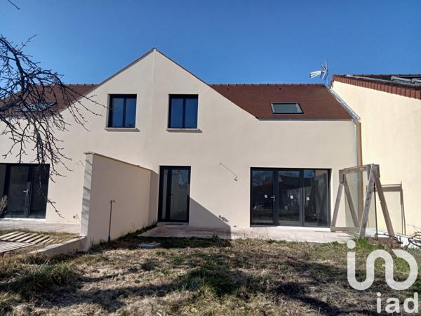 Maison 5 pièces de 103 m² à Coupvray (77700)