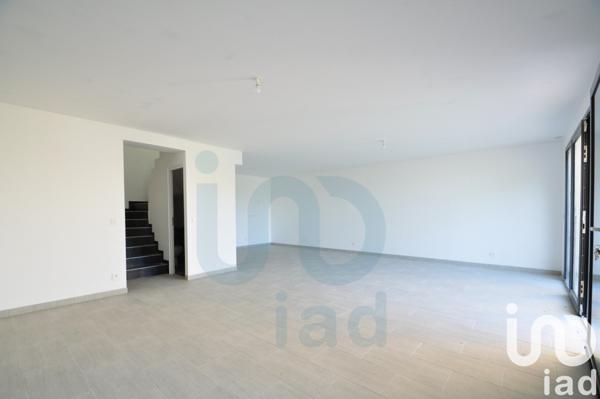 Maison 5 pièces de 103 m² à Coupvray (77700)