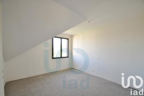 Maison 5 pièces de 103 m² à Coupvray (77700)