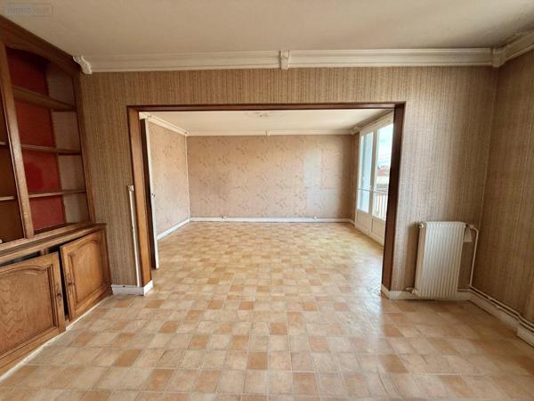 Appartement à rénover à vendre à Troyes dans l'Aube (10000), ref : 10010/439   
Rue Etienne Pedron
