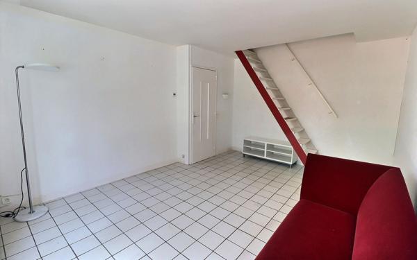 Appartement à vendre    3 pièces • 52,31 m2 Viroflay