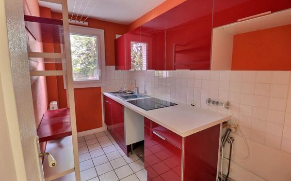 Appartement à vendre    3 pièces • 52,31 m2 Viroflay
