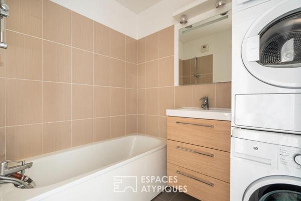 Appartement en dernier étage avec terrasse et vue Seine