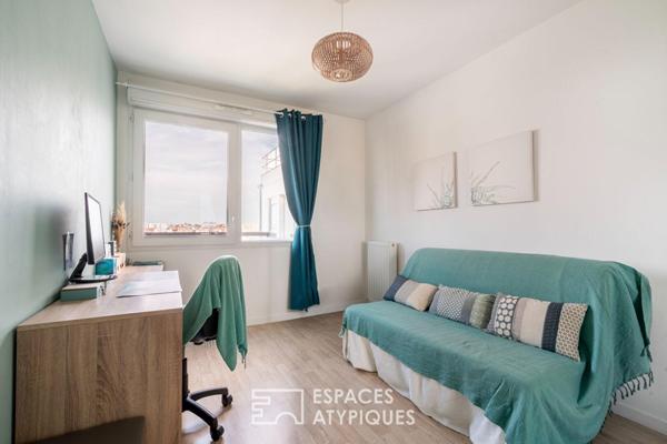 Appartement en dernier étage avec terrasse et vue Seine