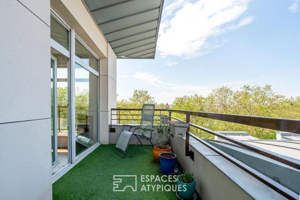 Appartement en dernier étage avec terrasse et vue Seine