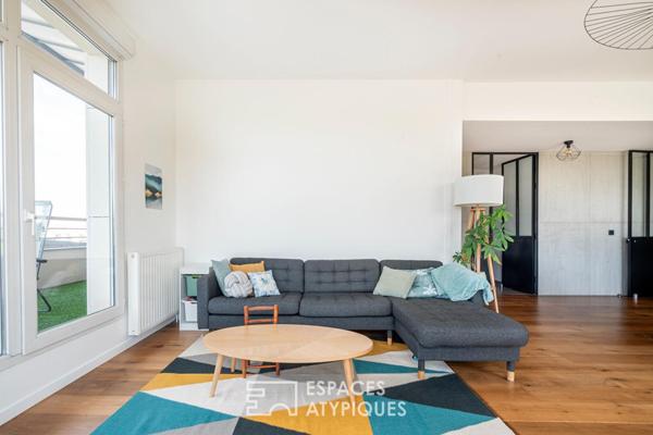 Appartement en dernier étage avec terrasse et vue Seine