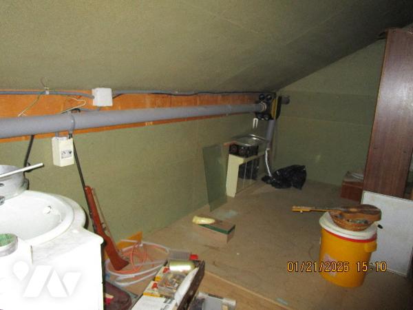 LURE : Chalet en bon état d'entretien composé de 6 pièces sur un terrain de  7 ares 54 centiares