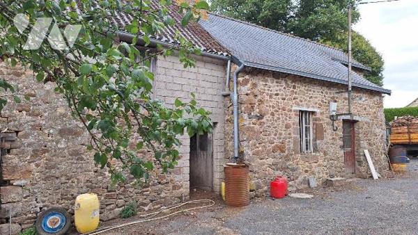 A vendre, à Vautorte (53500) en Mayenne (53).
Une maison d'habitation, comprenant : de plain-p...