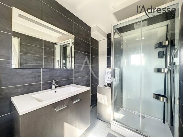 SURESNES/ Maréchal de Lattre de Tassigny - Vue Paris - Appartement Studio / 2 pièces 36m² - 1 Cave - 1 BOX