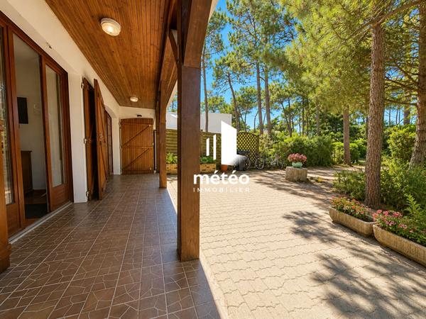 Maison à vendre – sous les pins à deux pas de la plage