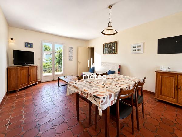 Maison à vendre – sous les pins à deux pas de la plage