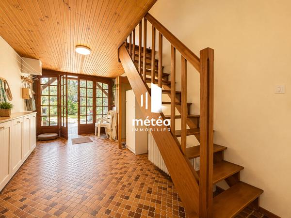 Maison à vendre – sous les pins à deux pas de la plage