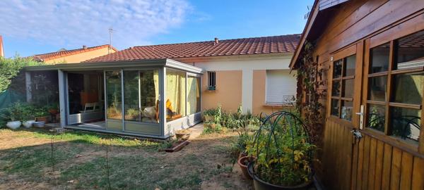 PAVILLON PLAIN PIED DE CHAMBRES AU CALME