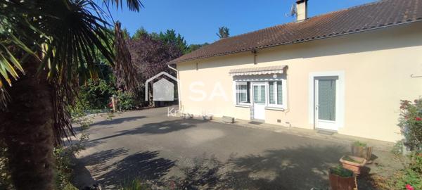 Maison 150 m² habitables + combles aménageables de 88 m² + hangar de 330 m²