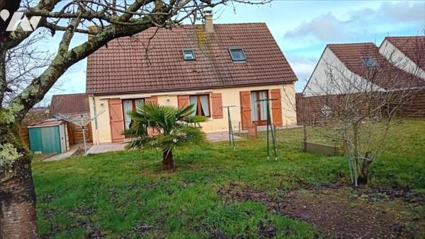 PARIGNE L'EVEQUE, pavillon sur sous-sol total et ses 4 chambres.