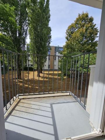 Location appartement 3 pièces 61 m² Lagny-sur-Marne