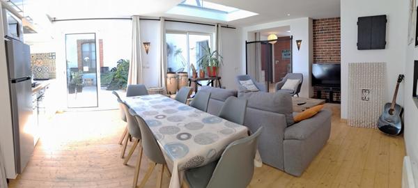 Maison à DOL-DE-BRETAGNE, 35120 - 9 pièces 184m²