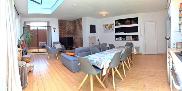 Maison à DOL-DE-BRETAGNE, 35120 - 9 pièces 184m²