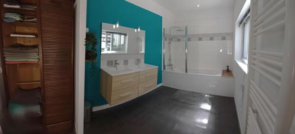 Maison à DOL-DE-BRETAGNE, 35120 - 9 pièces 184m²