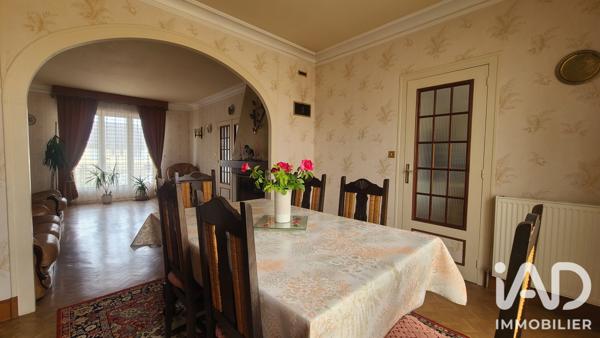 Maison à vendre 6 pièces 122 m² Saumur