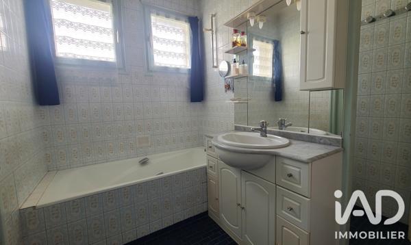 Maison à vendre 6 pièces 122 m² Saumur