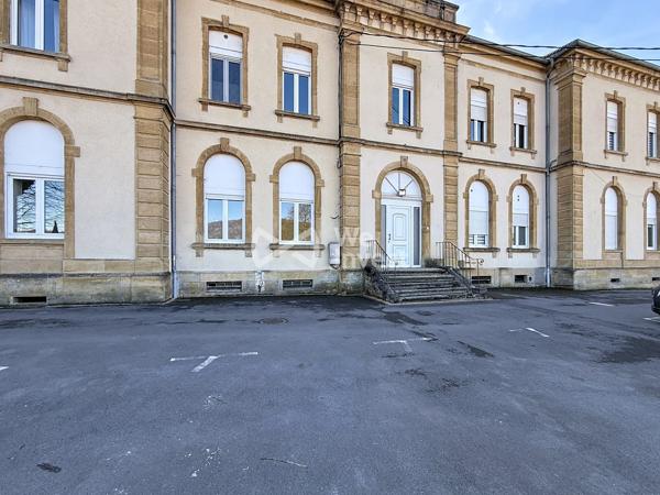 Duplex de caractère 91 m² – 3 chambres – Immeuble 1887 – Gorcy – Cave – 169 000 € FAI