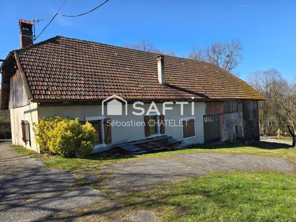 Corps de ferme à rénover, beau potentiel à Trévignin