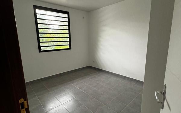 Maison à louer    3 pièces •  Saint-Laurent-du-Maroni