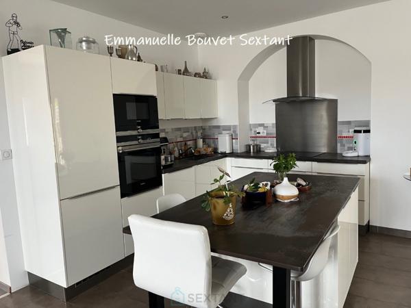 Bergerac, maison de ville, 4 chambres, haute performance énergétique et qualité de prestations