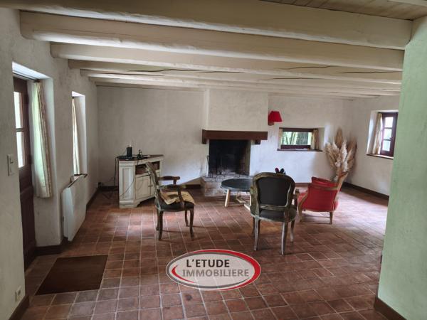 BRECA - Très belle propriété de 4002m2 avec deux chaumières