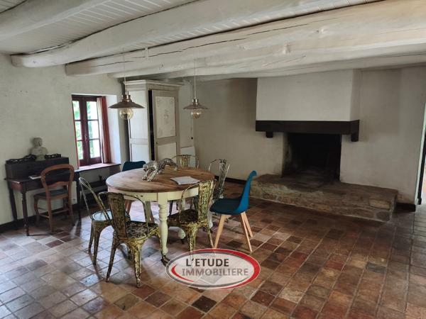 BRECA - Très belle propriété de 4002m2 avec deux chaumières
