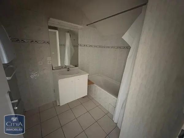 Appartement à louer 3 pièces 81.21m²