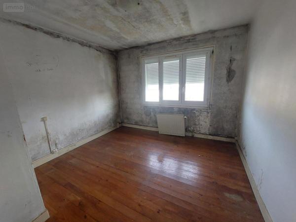 Maison à vendre à Cossé-le-Vivien en Mayenne (53230), ref : 53032-1059