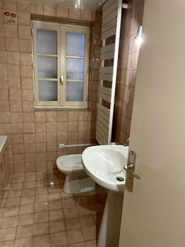 A louer appartement plein centre de Givry