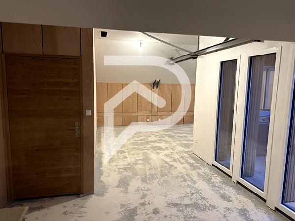 Parking / box 16 pièces 800 m2