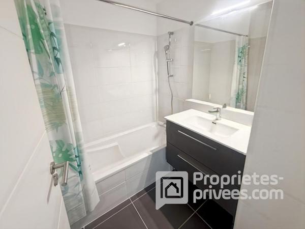 4 PIECES  DERNIER ETAGE - MAURETTES