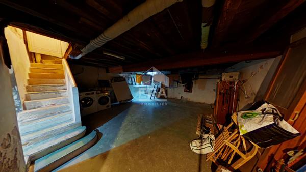 Maison bourgeoise en Pierre 5 chambres Jardin Garage Cave Bordeaux Croix Blanche 6 pièce(s) 154.16 m2