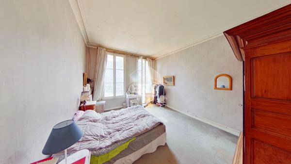 Maison bourgeoise en Pierre 5 chambres Jardin Garage Cave Bordeaux Croix Blanche 6 pièce(s) 154.16 m2