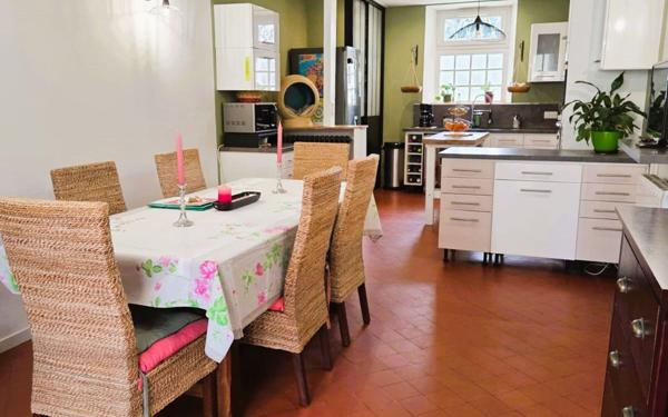 Appartement à vendre    5 pièces • 122 m2 Villejust