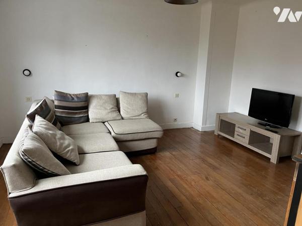 CALAIS-NORD, IMMEUBLE DE RAPPORT avec 3 logements, un garage