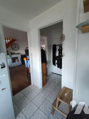 CALAIS-NORD, IMMEUBLE DE RAPPORT avec 3 logements, un garage