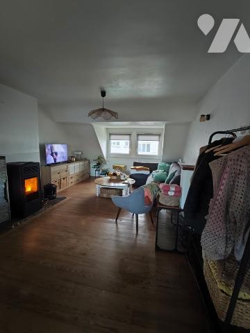 CALAIS-NORD, IMMEUBLE DE RAPPORT avec 3 logements, un garage