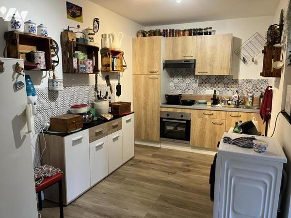 CALAIS-NORD, IMMEUBLE DE RAPPORT avec 3 logements, un garage