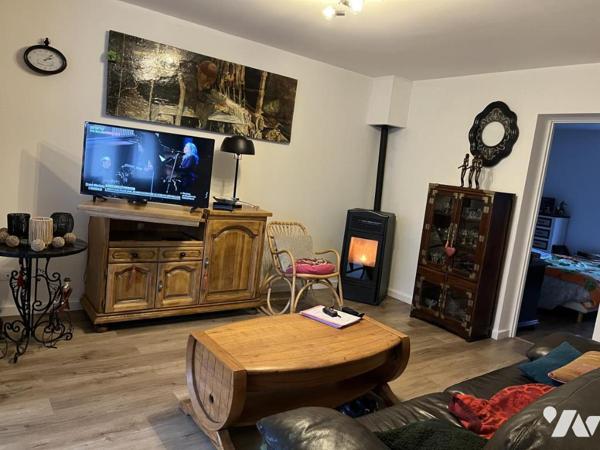 CALAIS-NORD, IMMEUBLE DE RAPPORT avec 3 logements, un garage