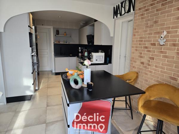 Vente longere Barret, 162m² 5 pièces 271 700€ avec garage