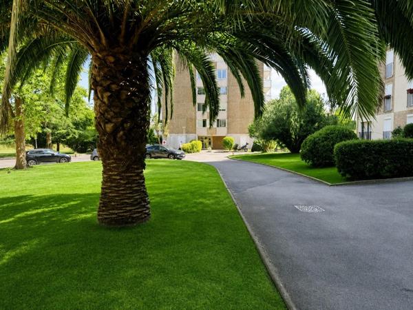 Appartement à ANGLET, 64600 - 2 pièces 52m²
