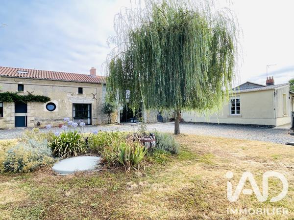 Maison à vendre 8 pièces 150 m² Lys-Haut-Layon