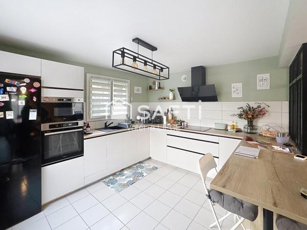 Nouveauté a saisir Maison individuelle au chêne feuillu