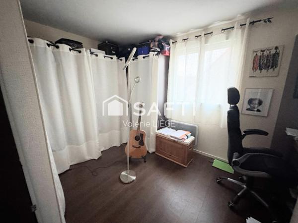 Nouveauté a saisir Maison individuelle au chêne feuillu